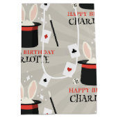 Magic Show Magician Kids Verjaardag Custom Naam Medium Cadeauzakje (Achterkant)