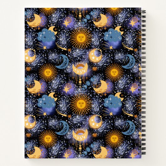 Magical Celestial Pattern Sun Moons Stars Monogram Notitieboek (Achterkant)