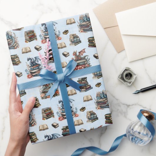 Magical Dragons & Books on Light Blue Cadeaupapier (Geschenken)