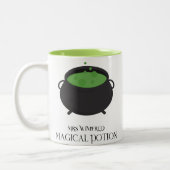 Magical Potion Custom Halloween Gift Tweekleurige Koffiemok (Links)