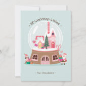 Magical Snow Globe Santa's Elves Pink Workshop Feestdagenkaart (Voorkant)