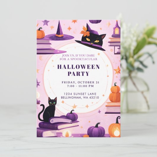 Magical Witch Cat Halloween Party Uitnodiging (Staand voorkant)