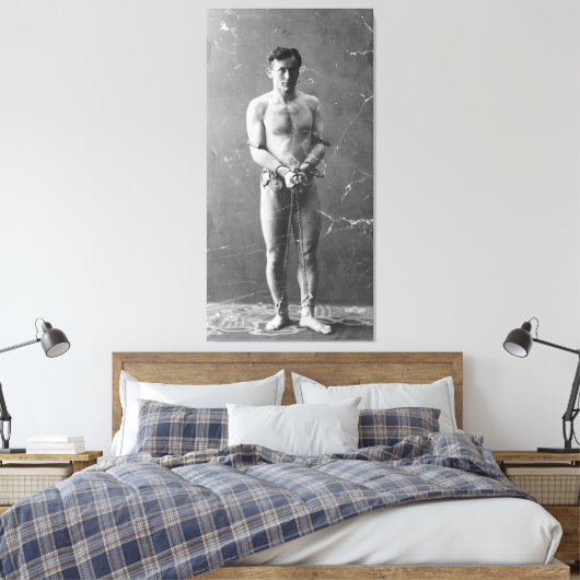 Magiciër Harry Houdini staat in de ketens Canvas Afdruk (Insitu (Slaapkamer))