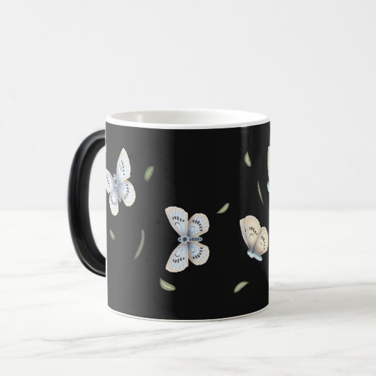 Magisch blauw en Cream Butterflies in Flight Black Magische Mok (Voorkant links)