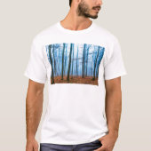 Magisch bos in mist in blauw en oranje t-shirt (Voorkant)