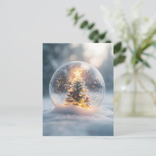 Magisch kerstsneeuw Wereldbol met gloeiende boom Briefkaart (Staand voorkant)