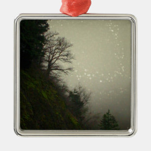 Magisch Mistbos Heuvel Metalen Ornament