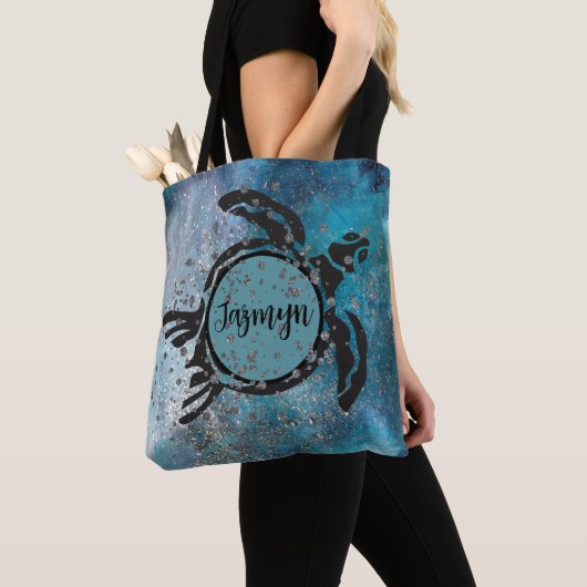 Magisch Zee, lichtgevend glitterig blauw op maat Tote Bag (Dichtbij)