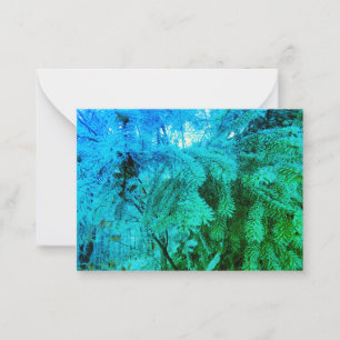 Magische Bevroren Sparrenboomtakken in een Winterb Notitiekaartje
