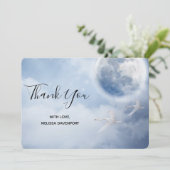 Magische blauwe hemel met vliegende zwanen Dank u Bedankkaart (Staand voorkant)