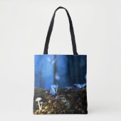 Magische Bossen met botervliegen en paddenstoelen Tote Bag (Voorkant)