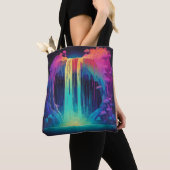 Magische cascade, boeiende sereniteit tote bag (Dichtbij)