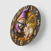 Magische dwerg & konijn in herfstbos ronde klok (Hoek)