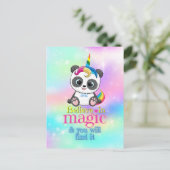 Magische eenhoorn panda op regenboogachtergrond briefkaart (Staand voorkant)