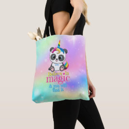 Magische eenhoorn panda op regenboogachtergrond tote bag