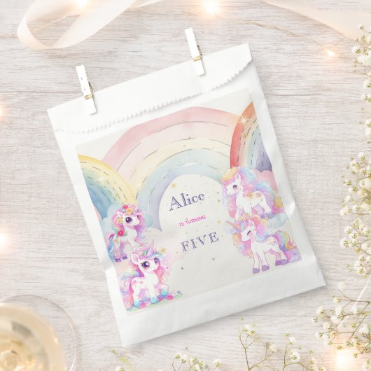 Magische eenhoorns en regenbogen waterverf verjaar bedankzakje (Geknipt)