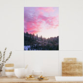Magische heldere roze zon boven sneeuwwoud poster (Keuken)