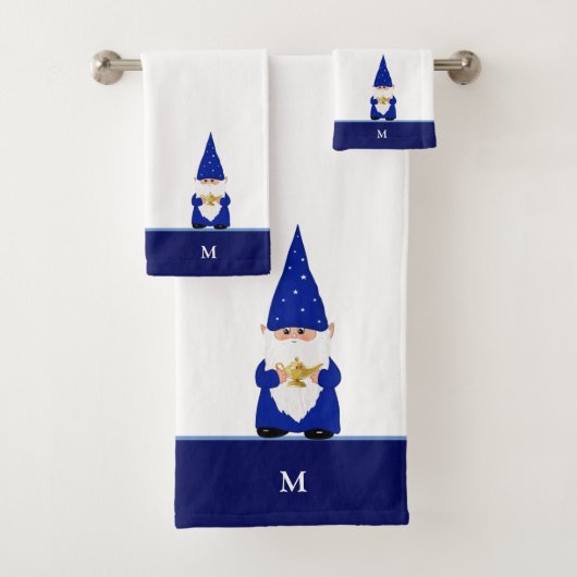 Magische Kabouter & Monogram op Blauw en Wit Bad Handdoek (Insitu)