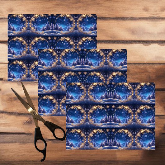 Magische kersttijd - gouden sneeuwvlokken op blauw tissuepapier