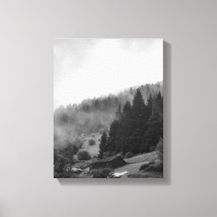Magische, koele natuur in mist canvas afdruk