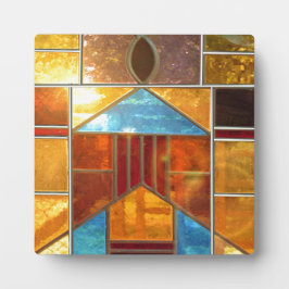 Magische lichtstroom uit de ramen van de kerk fotoplaat