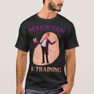 Magische magiër die Bunny Tricks Rabbit opleidt T-shirt