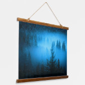 Magische mist in sneeuwsparrenbos hangend wandkleed (Gebogen)