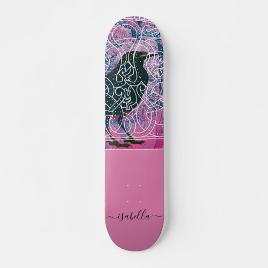Magische monogram Raven Runestone Skateboard (Voorkant)