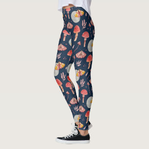 Magische mot en paddenstoelpatroon. Woodland nacht Leggings