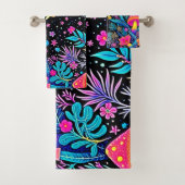Magische Neon Forest Night Dream Design Bad Handdoek (Insitu)