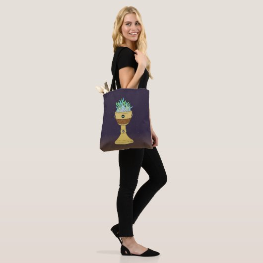 Magische Potion in Mazer en Chalice Combo Tote Bag (Op model)