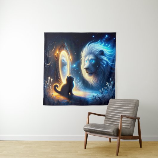 Magische reflectie: zwarte kat en witte leeuw wandkleed (In situ)