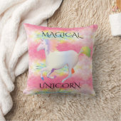 Magische regenboogeenhoorn gooit kussens. kussen (Deken)