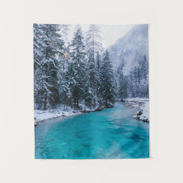 Magische rivier in betoverend winterbos wandkleed