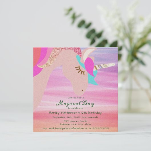 Magische Sparkling Unicorn Verjaardag Uitnodiging (Staand voorkant)