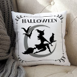 Magische vliegende heks Halloween Typografie Kussen<br><div class="desc">Viel Halloween in stijl met een magisch gooiend kussen met decoratieve typografie,  het silhouet van een prachtig getrapt heks die een broomstick met haar zwarte kat met een halve maan en vleermuizen op de achtergrond vliegt. Omvat een rol en stergrens op een witte achtergrond.</div>