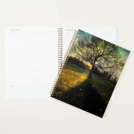 Magische vuurvliegjes droomachtig landschap planner