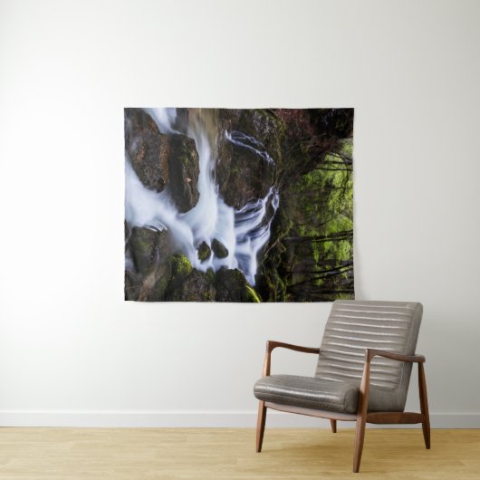 Magische waterval in de hel wandkleed (In Situ (horizontaal))