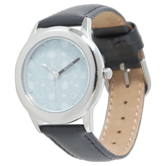 Magische White Moon Sun Stars Blauw patroon Horloge (Gekanteld)
