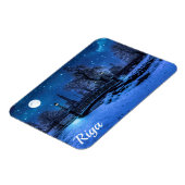 Magische winternacht met sterren in Riga Magneet (Linkerzijde)