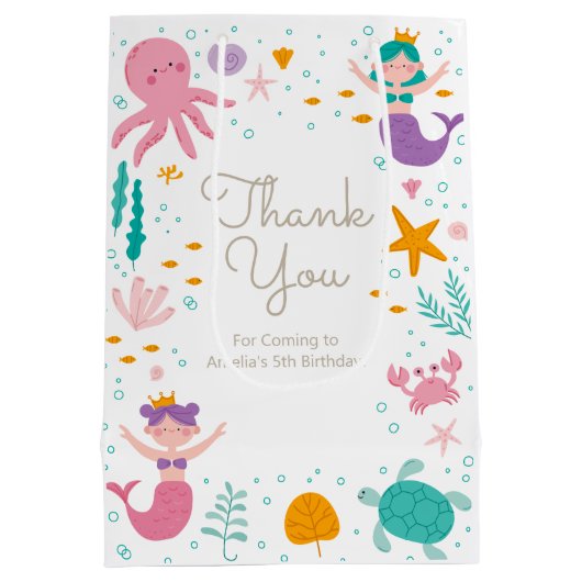Magische Zeemeerminnende Birthday Party Gift and F Medium Cadeauzakje (Achterkant)