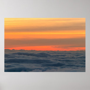 Magische zonsondergang boven de wolken poster
