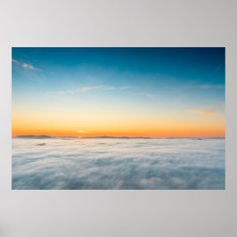 Magische zonsopgang boven wolken poster