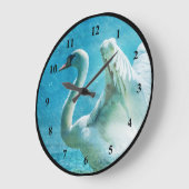 Magische zwaan tijdens een zomerdouche grote klok (Hoek)