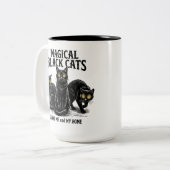Magische Zwarte Katten Tweekleurige Koffiemok (Voorkant links)