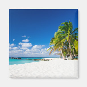 Magnet White sand.Turquoise water.Holiday memories