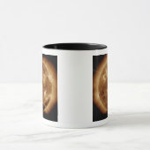 Magnetische veldlijnen op zon 2 mok (Midden)