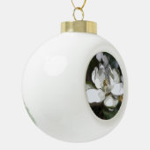 Magnolia 2760  keramische bal ornament (Links)