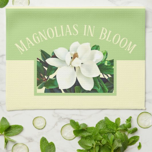 Magnolia Bloom | Groene en gele keukenhanddoek (Gevouwen)