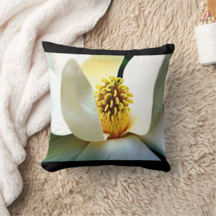 Magnolia Bloom Macro Kussen